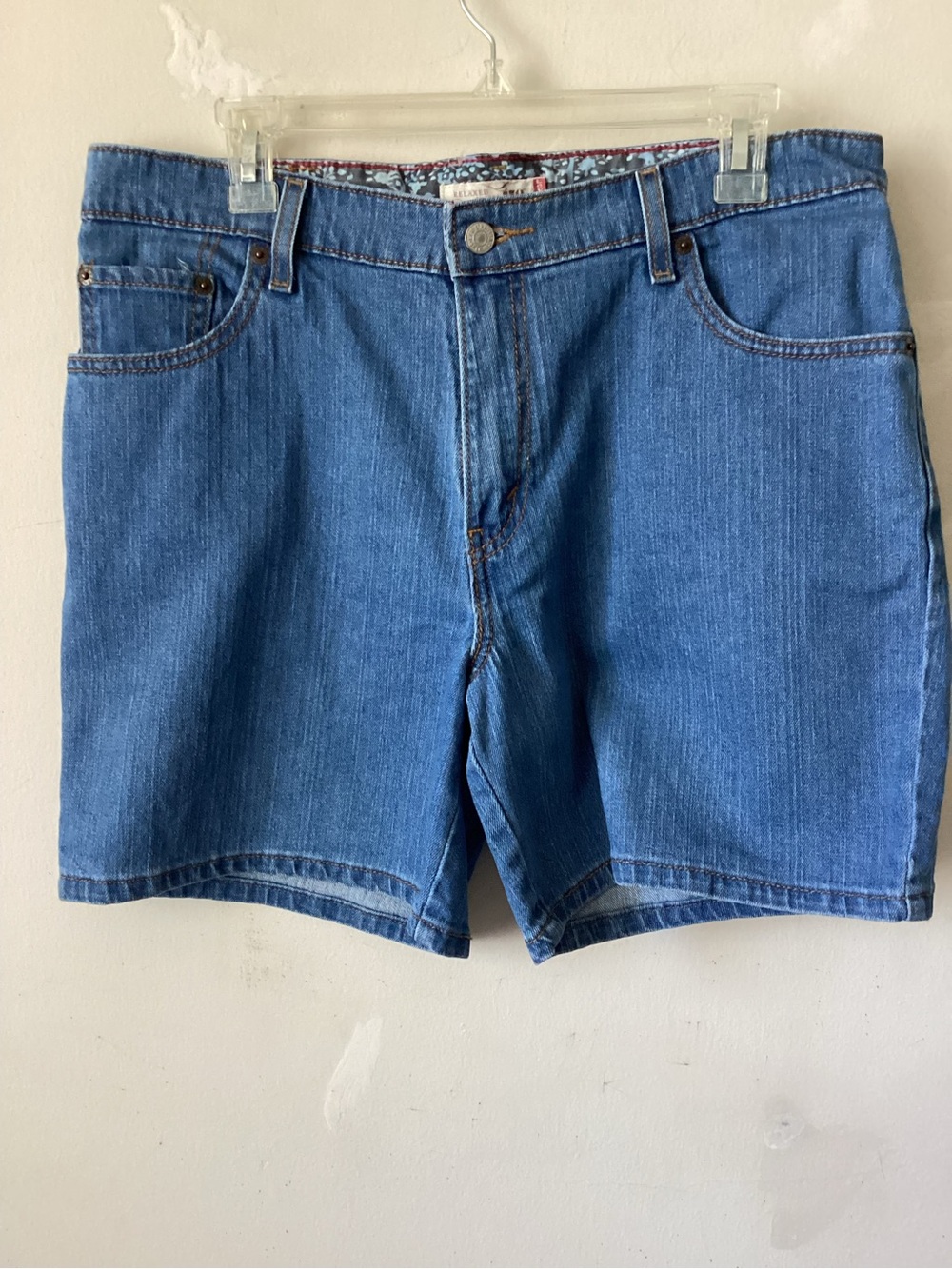Levi’s 550 Men's Classic Blue Denim Shorts